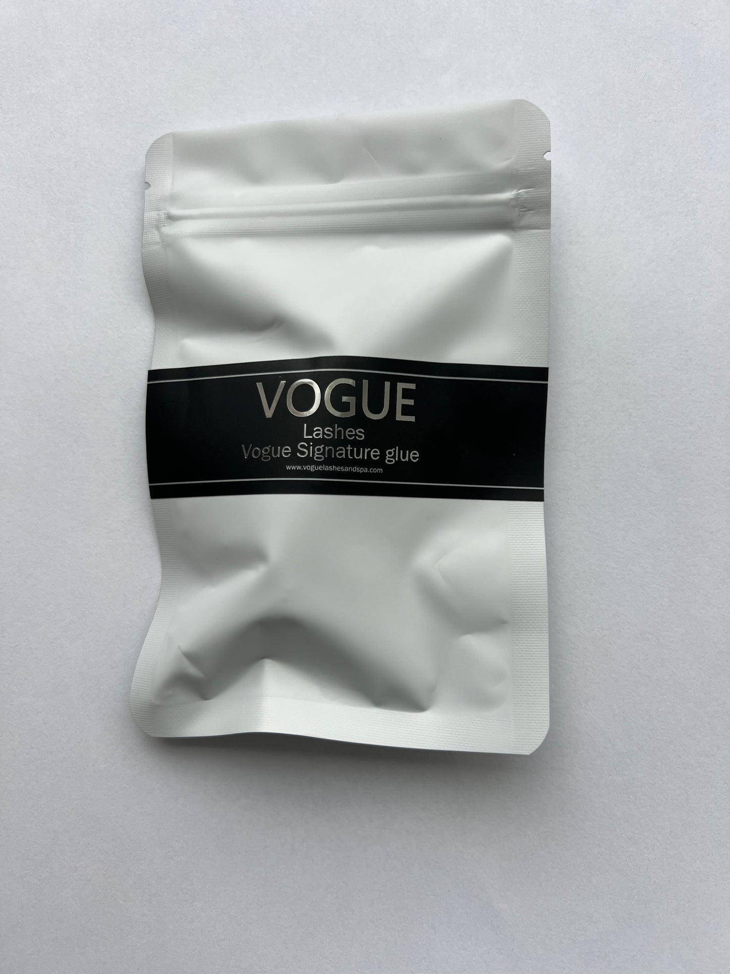 VOGUE Signature Glue For Eyelash extensions 5ml